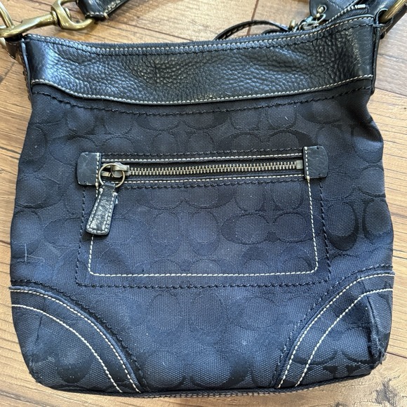 COACH Signature Black Adjustable Crossbody Bag Purse C Hang Tag - Picture 1 of 8